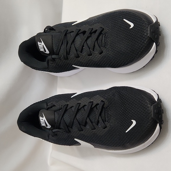 Nike Resolution 8 Running Sneakers (M Size 9) - Picture 6 of 13